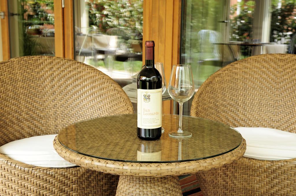 Eco Hotel Bonapace 토르볼레 외부 사진
