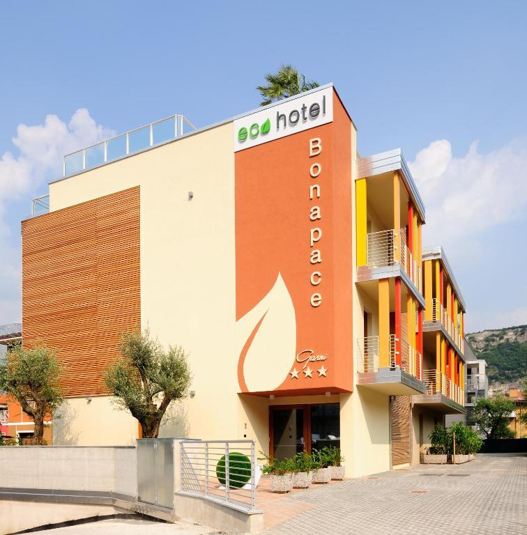 Eco Hotel Bonapace 토르볼레 외부 사진