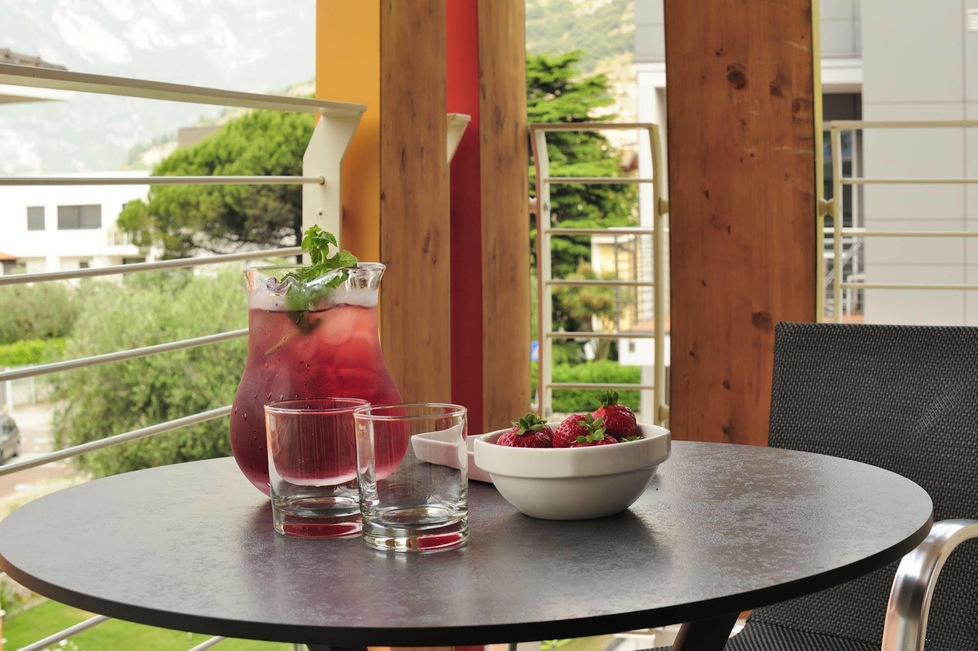 Eco Hotel Bonapace 토르볼레 외부 사진