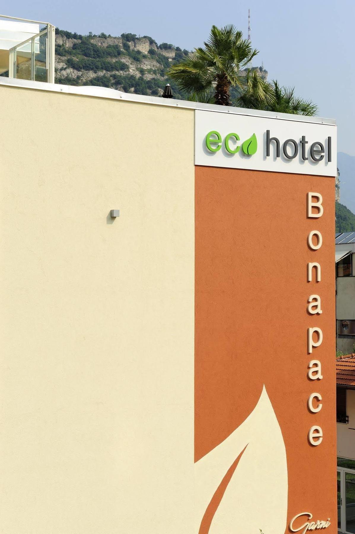 Eco Hotel Bonapace 토르볼레 외부 사진