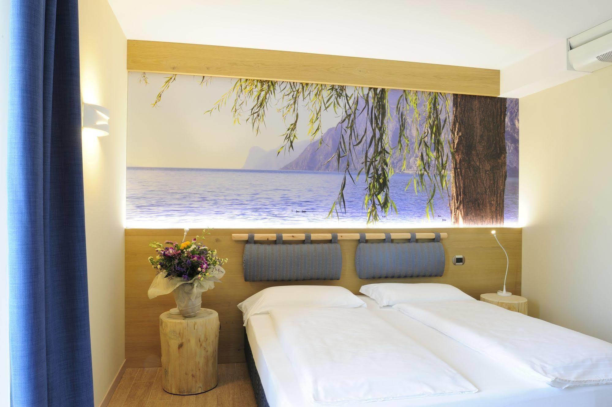 Eco Hotel Bonapace 토르볼레 외부 사진